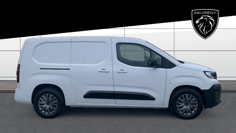 Peugeot Partner E-Long 100kW 52kWh Asphalt Van Auto
